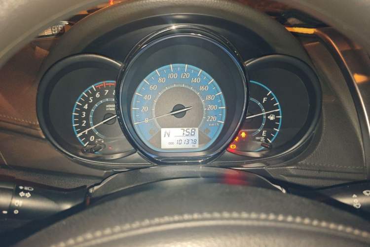 Used Toyota YARiS L Zhi Xuan 2015 1.5E Automatic Charm Edition Instrument Cluster