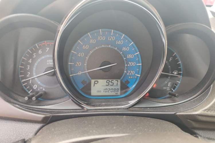 Used Toyota YARiS L Zhi Xuan 2015 1.5E Automatic Charm Edition Instrument Cluster
