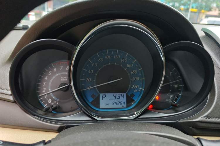 Used Toyota YARiS L Zhi Xuan 2015 1.5E Automatic Charm Edition Instrument Cluster