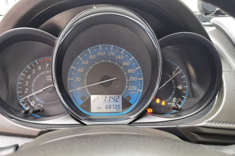 Used Toyota YARiS L Zhi Xuan 2015 1.5E Automatic Charm Edition Instrument Cluster