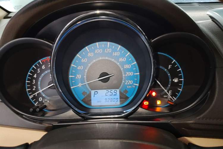 Used Toyota YARiS L Zhi Xuan 2015 1.5E Automatic Charm Edition Instrument Cluster