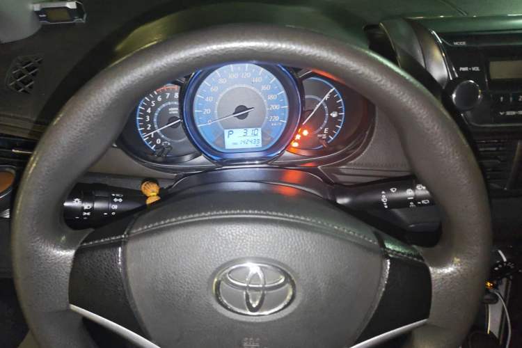 Used Toyota YARiS L Zhi Xuan 2015 1.5E Automatic Charm Edition Instrument Cluster