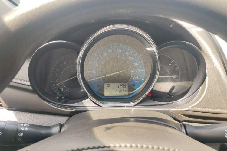 Used Toyota YARiS L Zhi Xuan 2015 1.5E Automatic Charm Edition Instrument Cluster