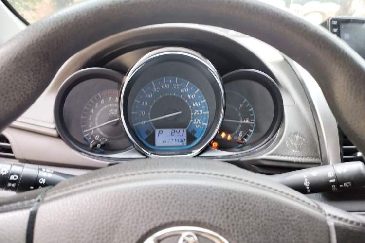 Used Toyota YARiS L Zhi Xuan 2015 1.5E Automatic Charm Edition Instrument Cluster