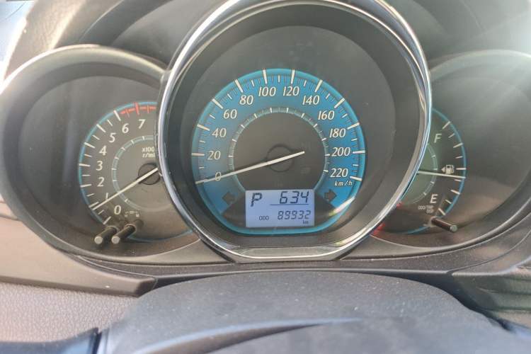 Used Toyota YARiS L Zhi Xuan 2015 1.5E Automatic Charm Edition Instrument Cluster