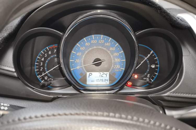 Used Toyota YARiS L Zhi Xuan 2015 1.5E Automatic Charm Edition Instrument Cluster