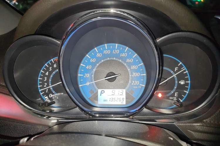 Used Toyota YARiS L Zhi Xuan 2015 1.5E Automatic Charm Edition Instrument Cluster