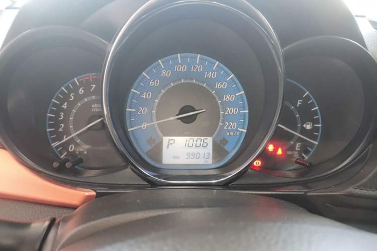 Used Toyota YARiS L Zhi Xuan 2015 1.5E Automatic Charm Edition Instrument Cluster