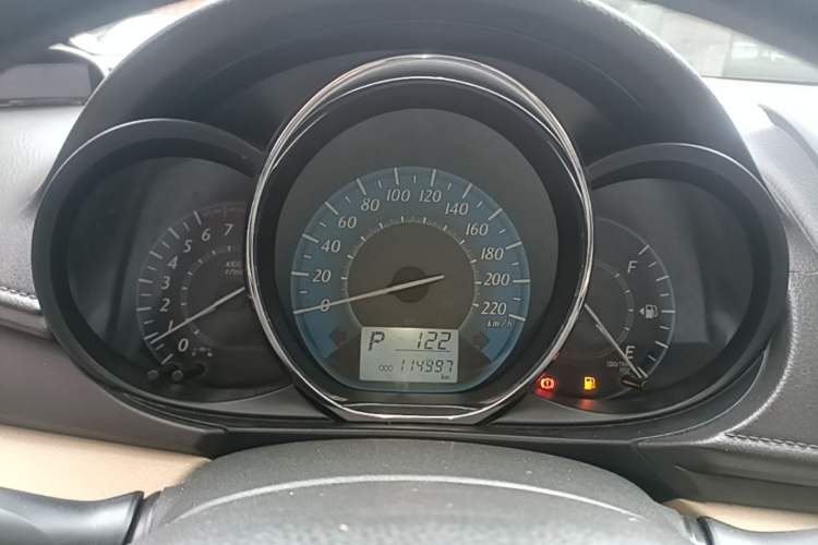 Used Toyota YARiS L Zhi Xuan 2015 1.5E Automatic Charm Edition Instrument Cluster