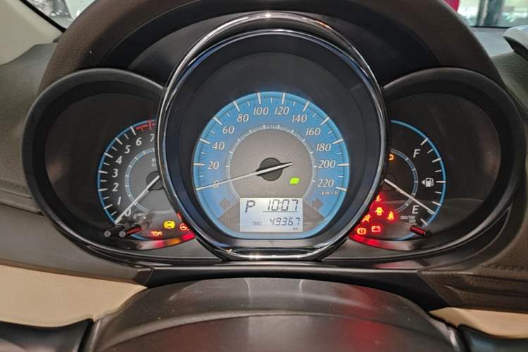 Used Toyota YARiS L Zhi Xuan 2015 1.5E Automatic Charm Edition Instrument Cluster