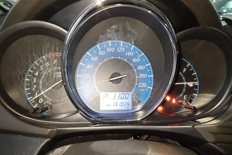 Used Toyota YARiS L Zhi Xuan 2015 1.5E Automatic Charm Edition Instrument Cluster