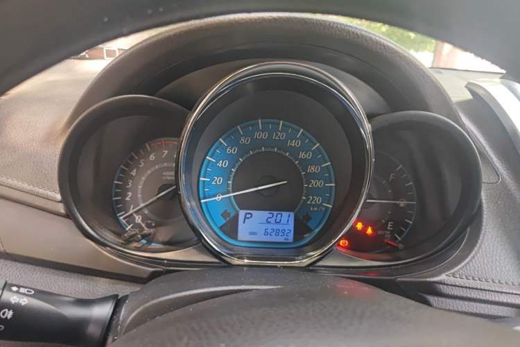 Used Toyota YARiS L Zhi Xuan 2015 1.5E Automatic Charm Edition Instrument Cluster