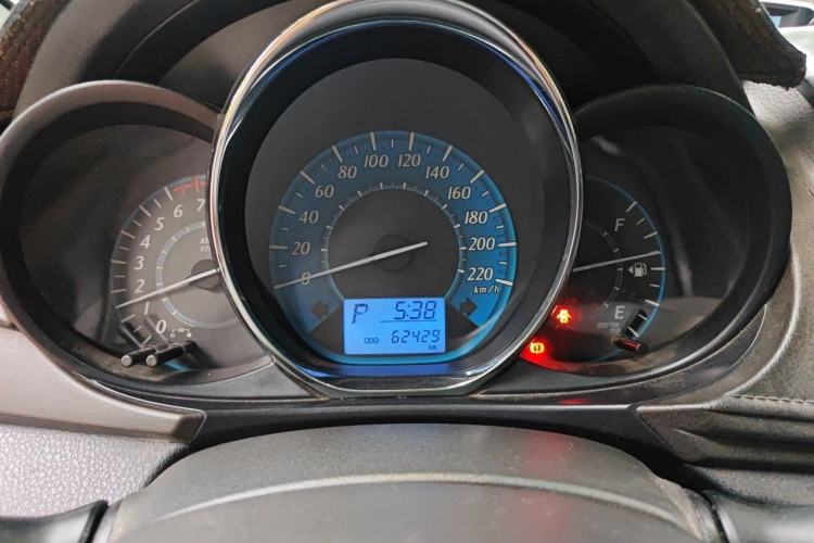 Used Toyota YARiS L Zhi Xuan 2015 1.5E Automatic Charm Edition Instrument Cluster