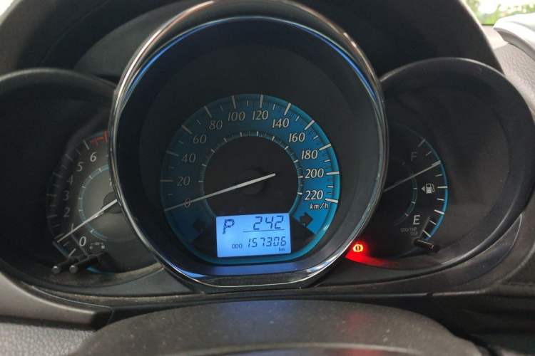 Used Toyota YARiS L Zhi Xuan 2015 1.5E Automatic Charm Edition Instrument Cluster