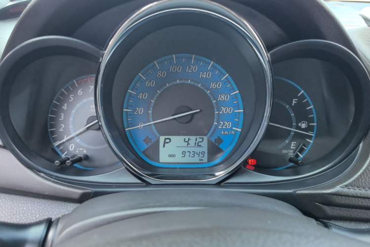 Used Toyota YARiS L Zhi Xuan 2015 1.5E Automatic Charm Edition Instrument Cluster