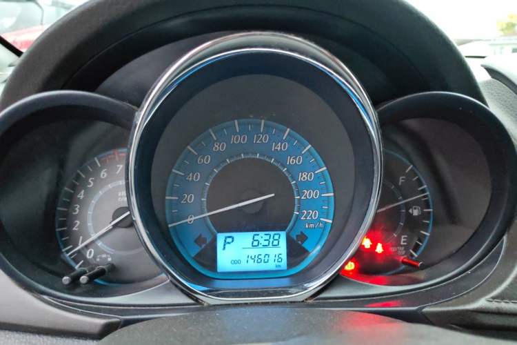 Used Toyota YARiS L Zhi Xuan 2015 1.5E Automatic Charm Edition Instrument Cluster