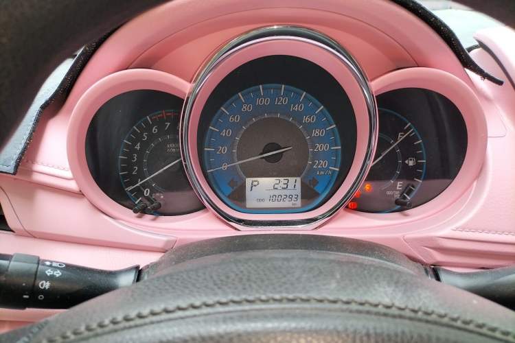 Used Toyota YARiS L Zhi Xuan 2015 1.5E Automatic Charm Edition Instrument Cluster