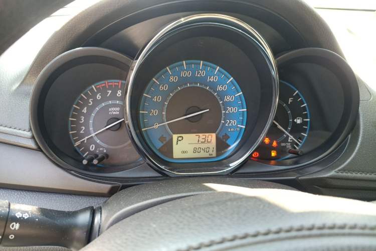 Used Toyota YARiS L Zhi Xuan 2015 1.5E Automatic Charm Edition Instrument Cluster