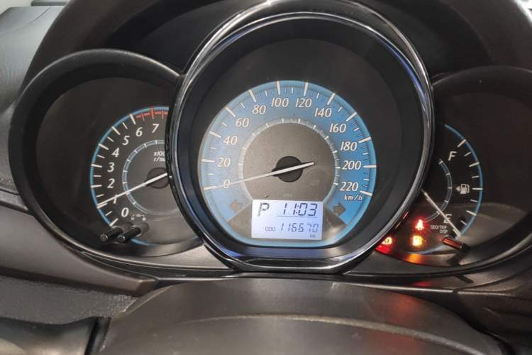 Used Toyota YARiS L Zhi Xuan 2015 1.5E Automatic Charm Edition Instrument Cluster