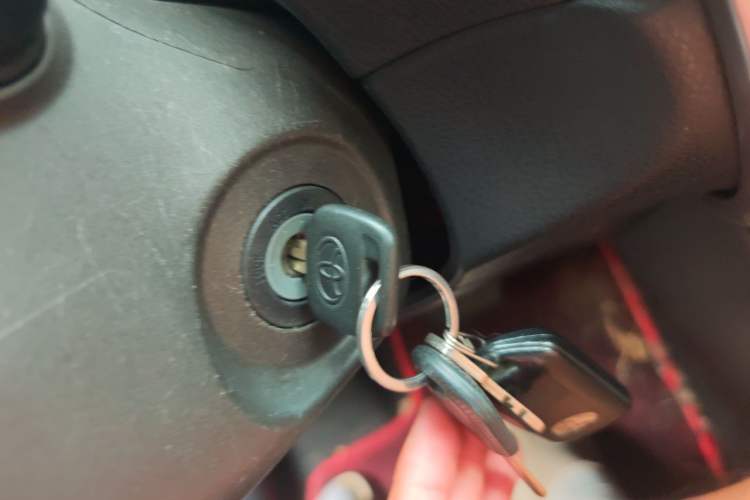 Used Toyota YARiS L Zhi Xuan 2015 1.5E Automatic Charm Edition Interior 1