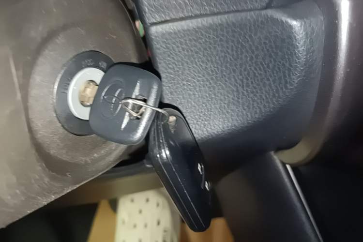 Used Toyota YARiS L Zhi Xuan 2015 1.5E Automatic Charm Edition Interior 1