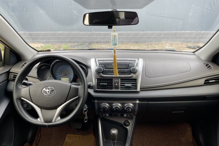 Used Toyota YARiS L Zhi Xuan 2015 1.5E Automatic Charm Edition Interior 2