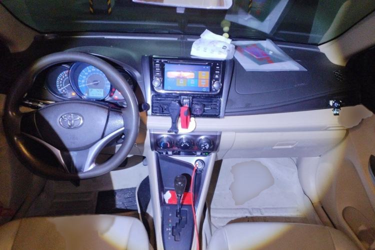 Used Toyota YARiS L Zhi Xuan 2015 1.5E Automatic Charm Edition Interior 2