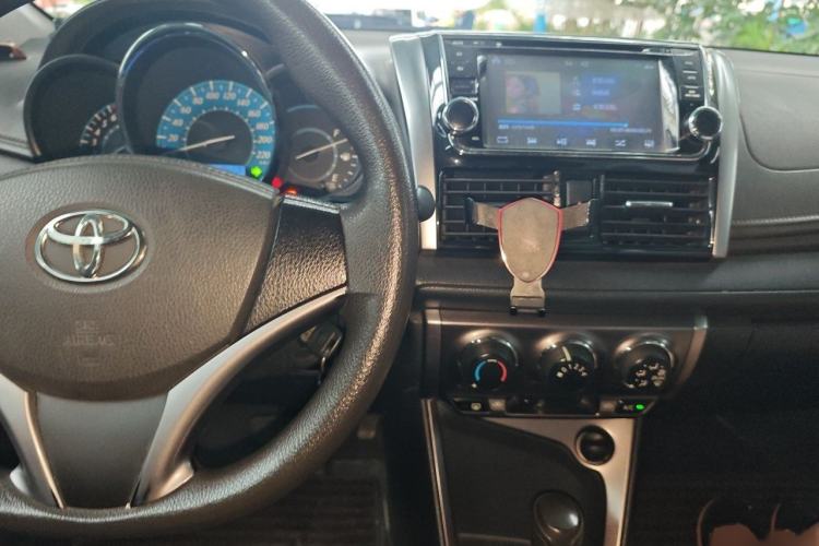 Used Toyota YARiS L Zhi Xuan 2015 1.5E Automatic Charm Edition Interior 2