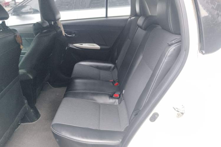 Used Toyota YARiS L Zhi Xuan 2015 1.5G Automatic Xuan Dong Sunroof Special Edition Interior 4