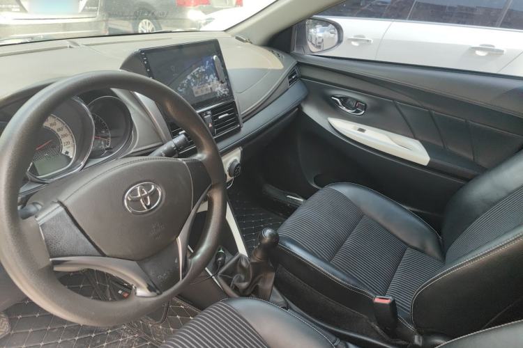 Used Toyota YARiS L Zhi Xuan 2015 1.5G Manual Xuan Dong Sunroof Special Edition Interior 4