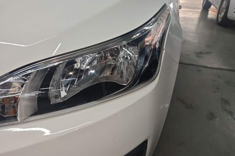 Used Toyota YARiS L Zhi Xuan 2015 1.5E Automatic Charm Edition Left Front Headlight