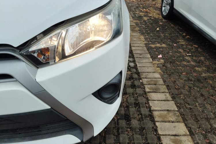 Used Toyota YARiS L Zhi Xuan 2015 1.5E Automatic Charm Edition Left Front Headlight