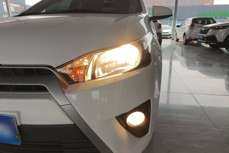 Used Toyota YARiS L Zhi Xuan 2015 1.5G Manual Xuan Dong Sunroof Special Edition Left Front Headlight