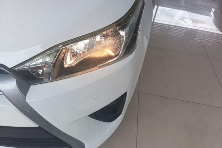 Used Toyota YARiS L Zhi Xuan 2015 1.5E Automatic Charm Edition Left Front Headlight