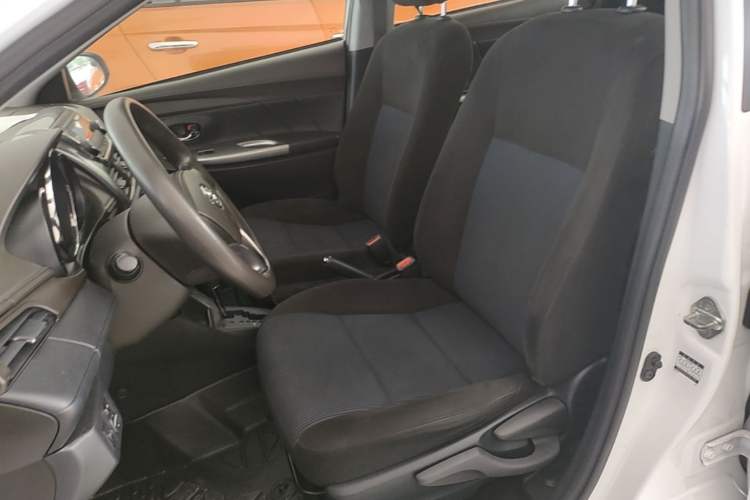 Used Toyota YARiS L Zhi Xuan 2015 1.5E Automatic Charm Edition Left Front Seat