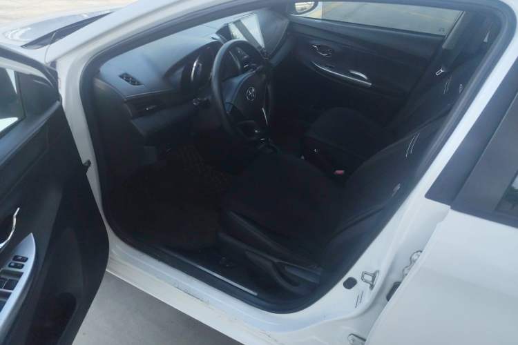 Used Toyota YARiS L Zhi Xuan 2015 1.5E Automatic Charm Edition Left Front Seat