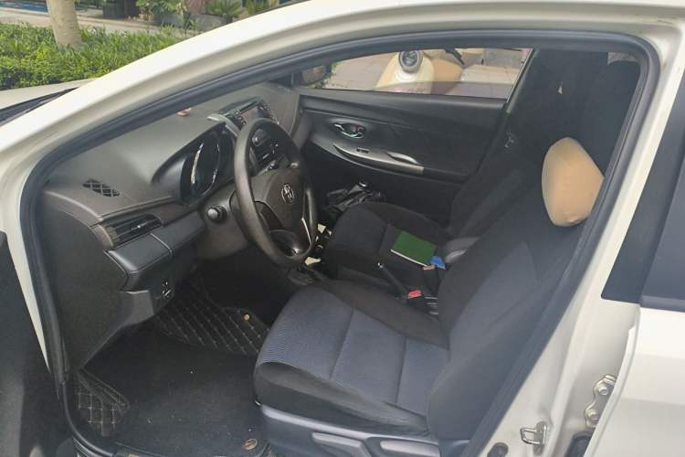 Used Toyota YARiS L Zhi Xuan 2015 1.5E Automatic Charm Edition Left Front Seat