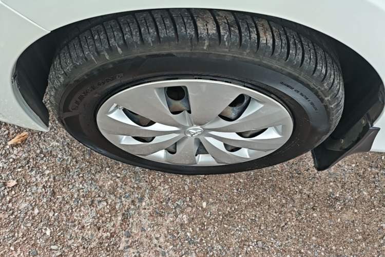 Used Toyota YARiS L Zhi Xuan 2015 1.5E Automatic Charm Edition Left Front Wheel Hub