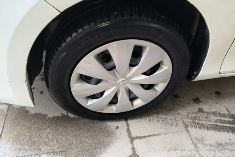 Used Toyota YARiS L Zhi Xuan 2015 1.5E Automatic Charm Edition Left Front Wheel Hub