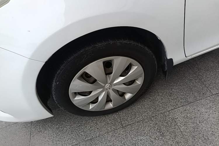 Used Toyota YARiS L Zhi Xuan 2015 1.5E Automatic Charm Edition Left Front Wheel Hub