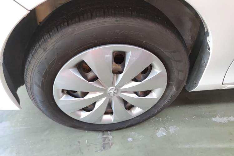 Used Toyota YARiS L Zhi Xuan 2015 1.5E Automatic Charm Edition Left Front Wheel Hub