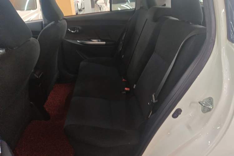 Used Toyota YARiS L Zhi Xuan 2015 1.5E Automatic Charm Edition Left Rear Seat