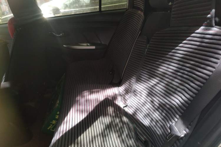 Used Toyota YARiS L Zhi Xuan 2015 1.5E Automatic Charm Edition Left Rear Seat