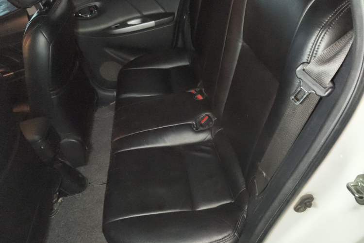 Used Toyota YARiS L Zhi Xuan 2015 1.5E Automatic Charm Edition Left Rear Seat