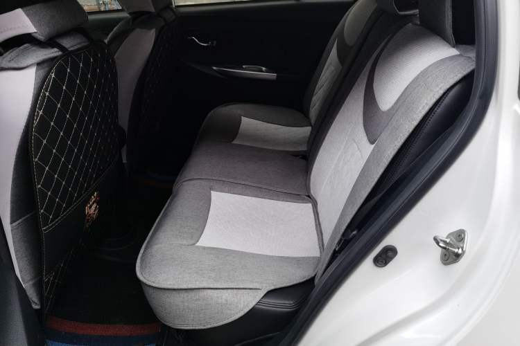 Used Toyota YARiS L Zhi Xuan 2015 1.5E Automatic Charm Edition Left Rear Seat