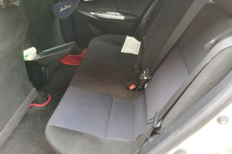 Used Toyota YARiS L Zhi Xuan 2015 1.5E Automatic Charm Edition Left Rear Seat