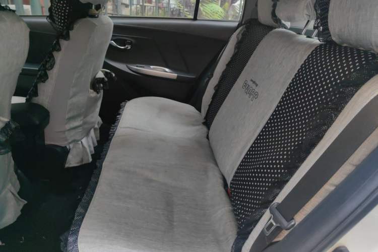 Used Toyota YARiS L Zhi Xuan 2015 1.5E Automatic Charm Edition Left Rear Seat