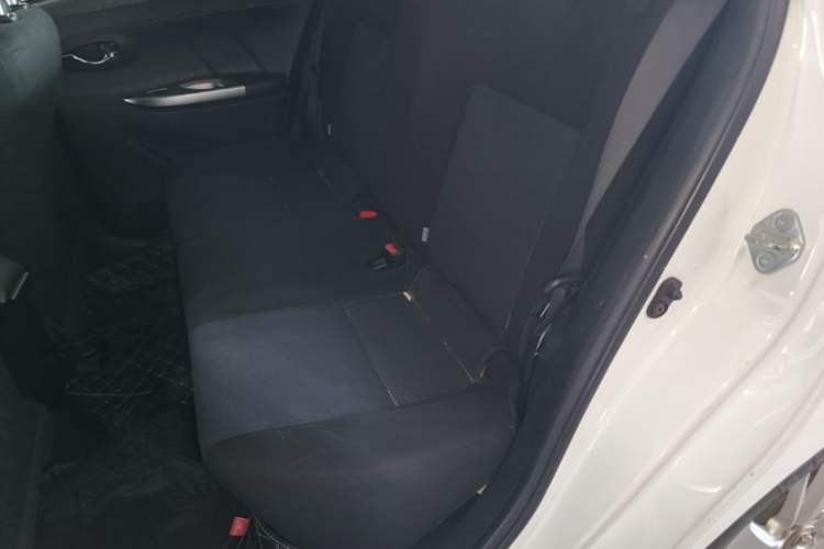 Used Toyota YARiS L Zhi Xuan 2015 1.5E Automatic Charm Edition Left Rear Seat