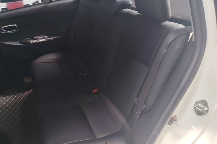 Used Toyota YARiS L Zhi Xuan 2015 1.5E Automatic Charm Edition Left Rear Seat