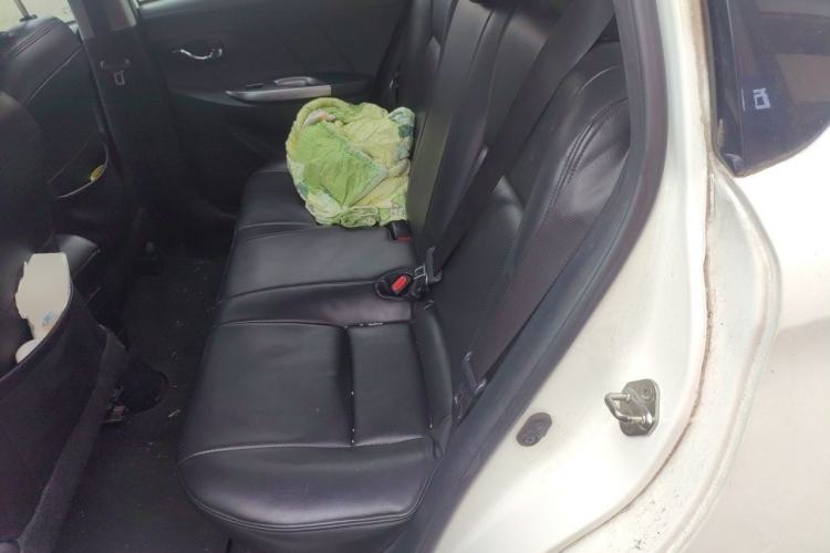 Used Toyota YARiS L Zhi Xuan 2015 1.5E Automatic Charm Edition Left Rear Seat